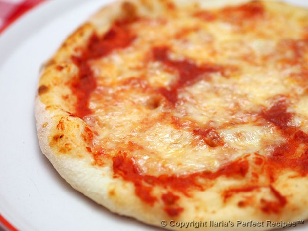 TRADITIONAL FORK DOUGH MIXER FOR REAL NEAPOLITAN ITALIAN PIZZA